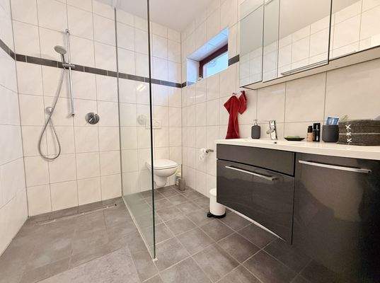 Einliegerwohnung / EG / Duschbad
