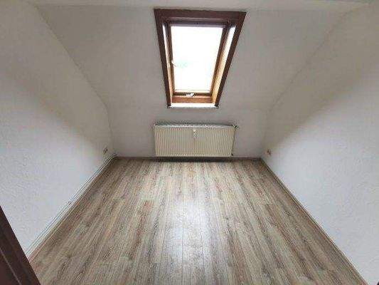 Erstes Halbes Zimmer