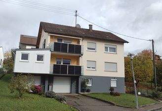 schöne Hausansicht mit WIGA