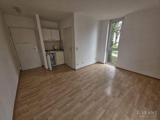 Wohn und Schlafzimmer Ansicht 2