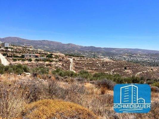 Kreta, Kamilari: Grundstück am Rande eines touristischen Dorfes zu verkaufen