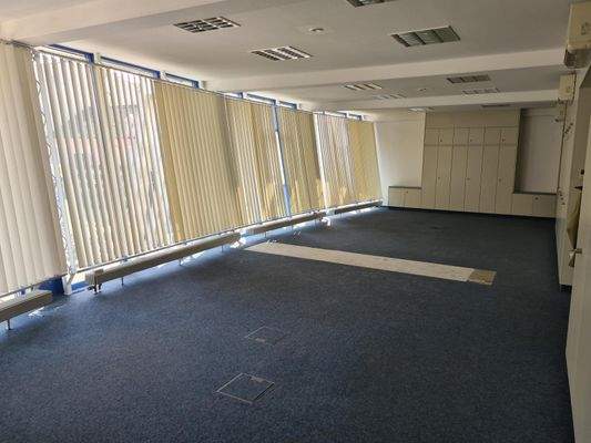 Großraumbüro vorne