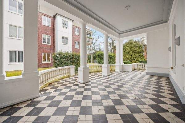 Überdachte Terrasse