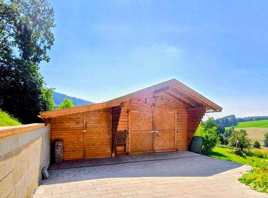 Gartenhaus Vorderseite.jpg