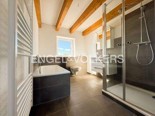 Badezimmer Dachgeschoss