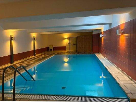 gemeinschaftliches Schwimmbad