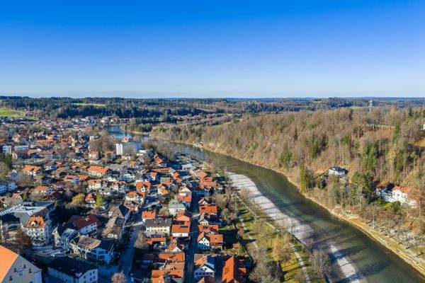 Vogelperspektive Anflug von Süden - Objektlage links unten