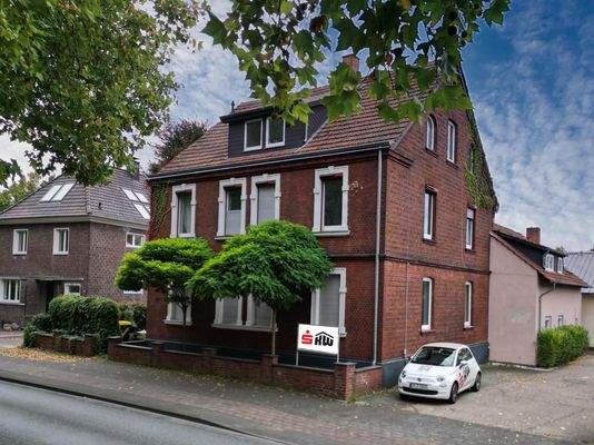 ...mit Anbau (anderer Eigentümer)  im hinterem Bereich