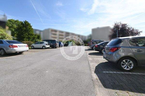 Stellplätze im Hinterhof