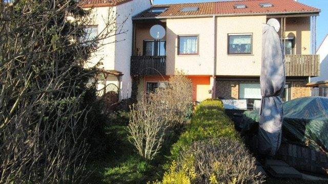 Hausansicht vom Garten