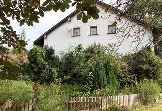 Bauerngarten am Haus.jpg