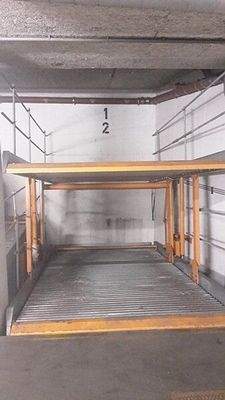 Hebebühne Stellung Zufahrt untere Ebene