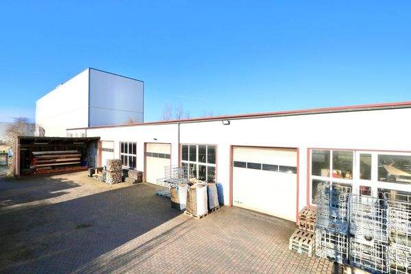 jeweils mit einem Tor