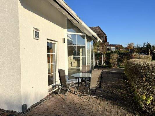 Hausansicht Terrasse Vorderseite