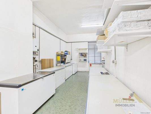 CAM05667G0-PR0015-STILL006