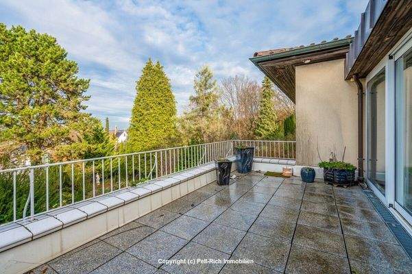 Terrasse Hauptwohnung EG