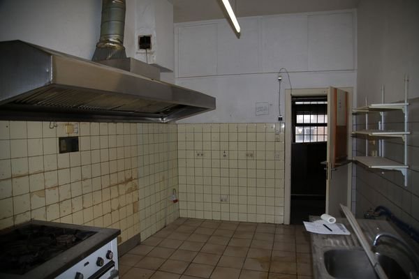 Küche_Bild2.JPG