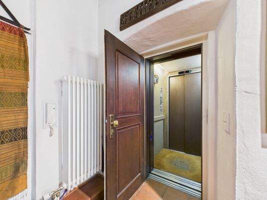 Eigener Zugang zum Aufzug