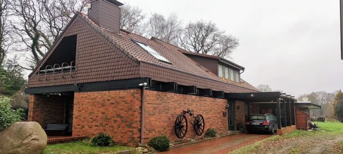 „Großes Architekten-Wohnhaus“ – ländlich gelegen, aber nahe Bremen Nord!