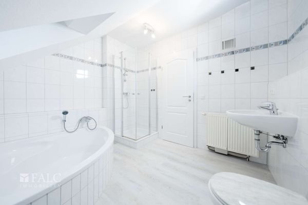 Badezimmer OG