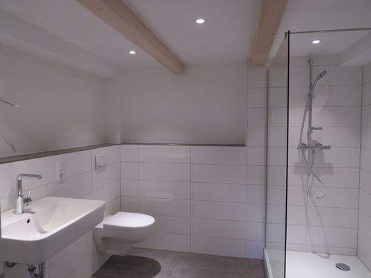 Badezimmer OG.JPG