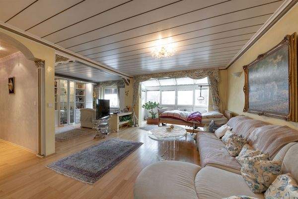 Obergeschoss großes Wohnzimmer