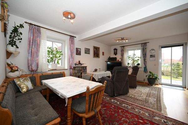 Mittelpunkt Wohnen + Essen