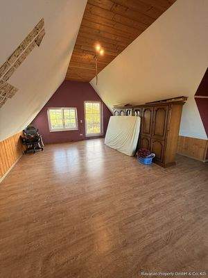 Abstellraum über Garage