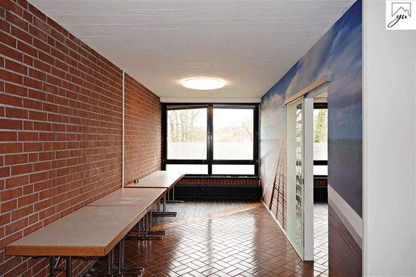 Flurbereich mit zusätzlicher Raumabtrennung