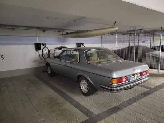 Tiefgaragenstellplatz