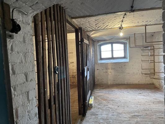 Souterrain Westen