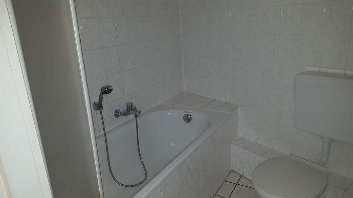 Beispielwohnung Bad mit Wanne 