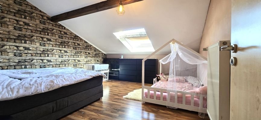 DG Schlafzimmer Eltern