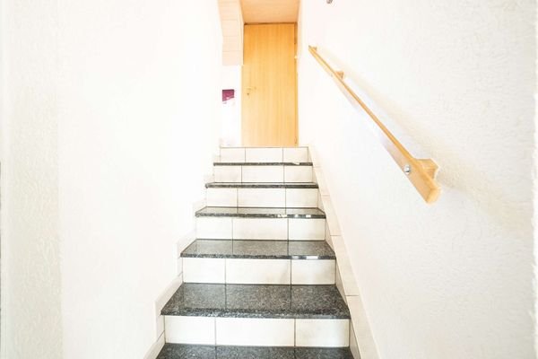 Treppenaufgang Wohnung DG