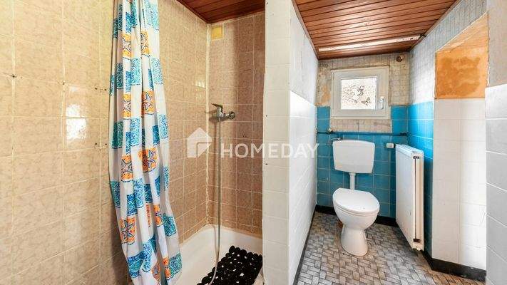 Nebenhaus EG Badezimmer 1