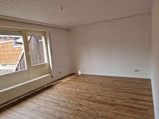 Wohnzimmer rechte Seite.jpg