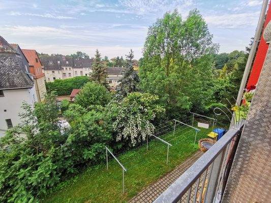Blick vom Balkon in den Innenhof