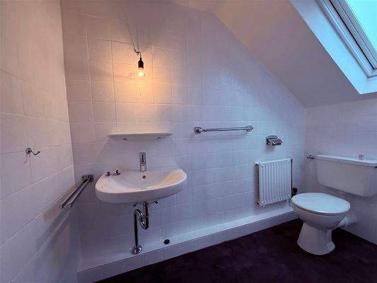 Bad Dachgeschoss