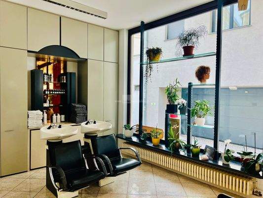 Friseur-parrucchiere-comprare-kaufen-mieten-centro-Salone-Meran-