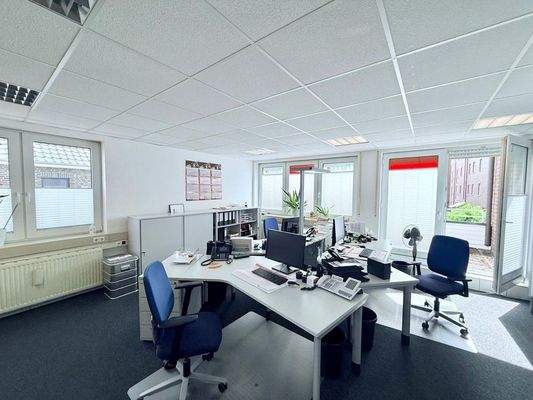 PHOTO-2025-10-16-19-04-03 (4)