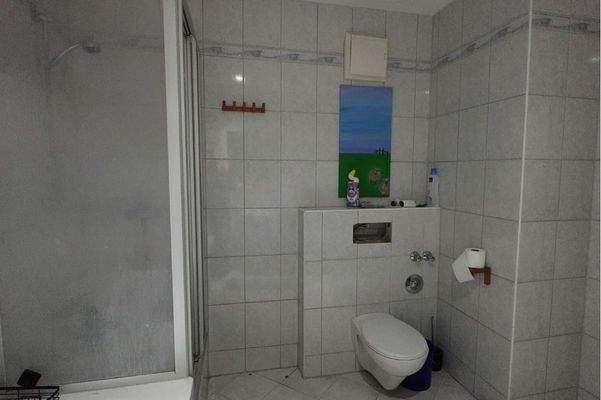 Badezimmer 1.OG links