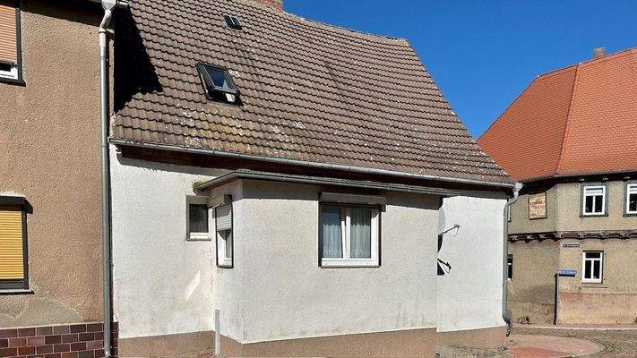 Straßenansicht Südseite