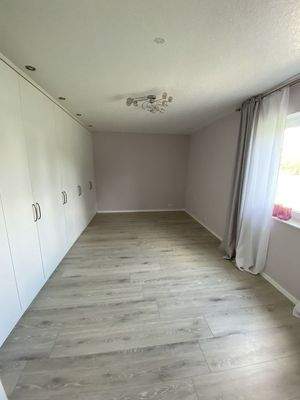 Schlafzimmer große Wohnung rechts