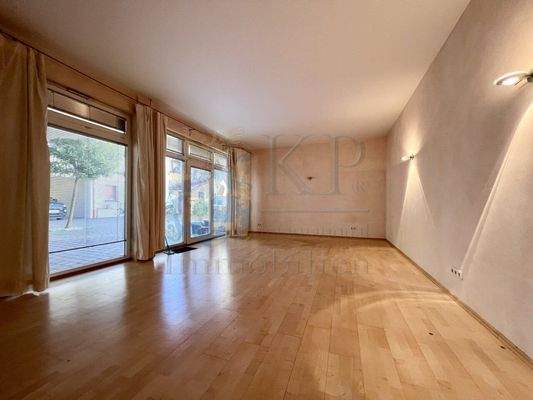 SCHÖNE BÜROEINHEIT