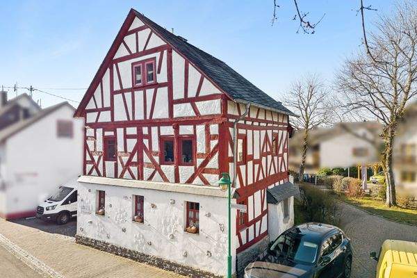 Hausansicht Seite/ hinten 