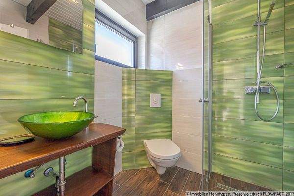 Duschbad Steuerbord EG