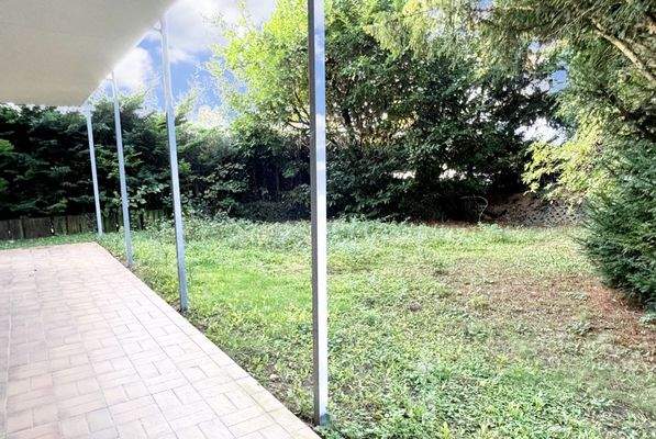 Terrasse mit Blick Garten