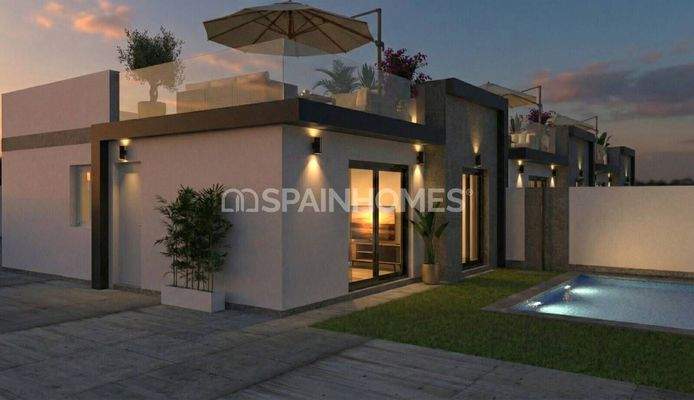 3-Bedroom Villas with Private Pools in Murcia Balsicas