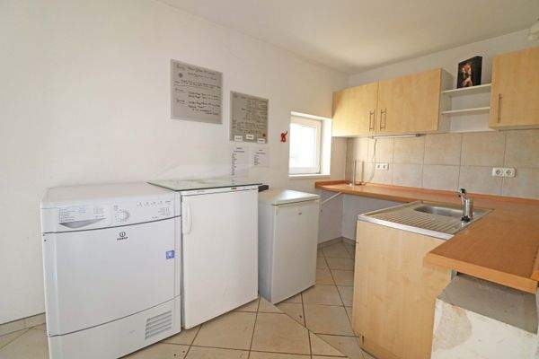 Küche Nebenhaus.jpg