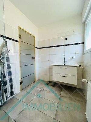 Tageslicht-Bad OG Ansicht 2